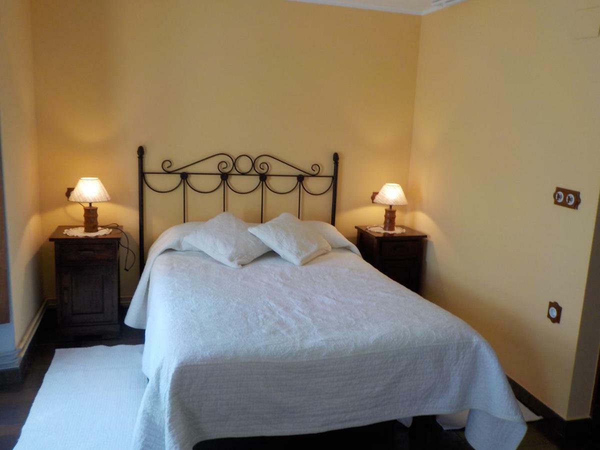 Apartamentos Rurales La Husteriza Ruenes Luaran gambar