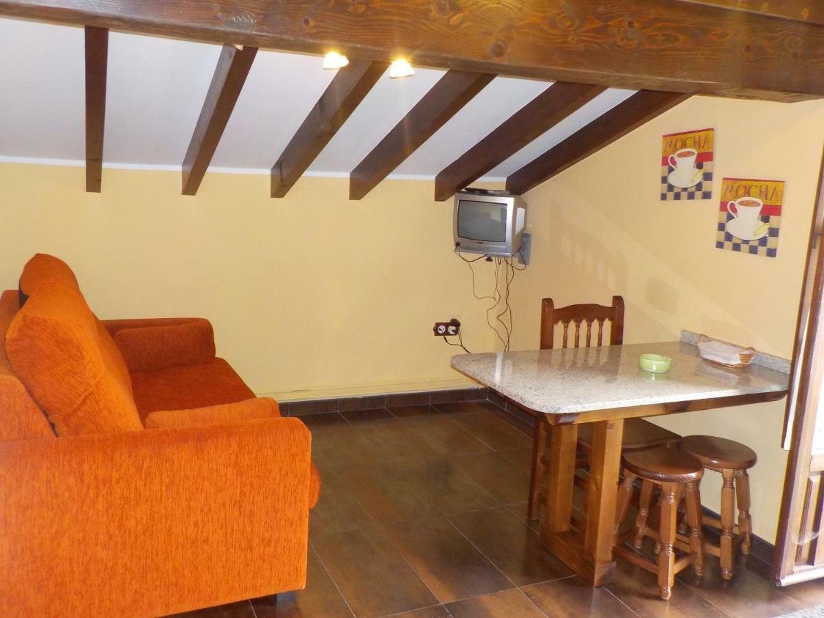 Apartamentos Rurales La Husteriza Ruenes Luaran gambar