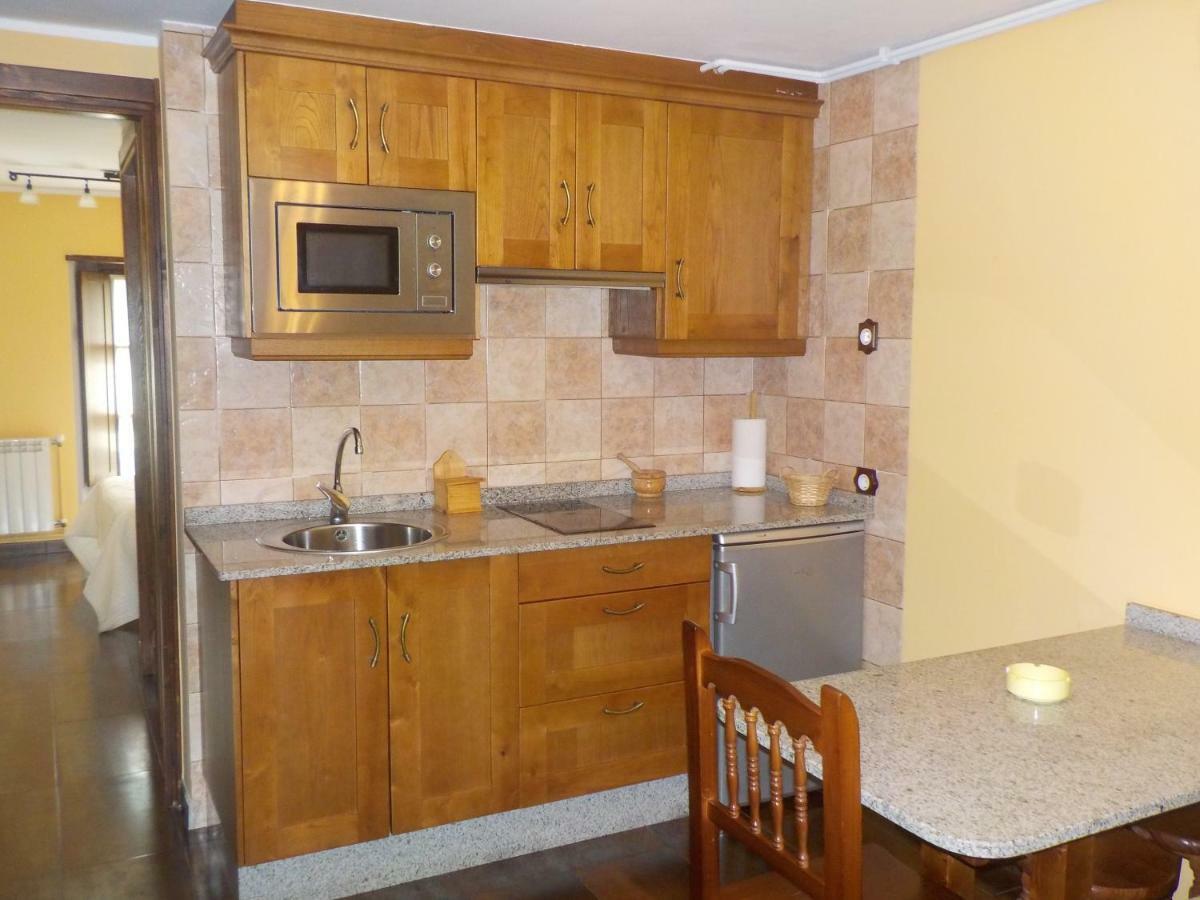 Apartamentos Rurales La Husteriza Ruenes Luaran gambar