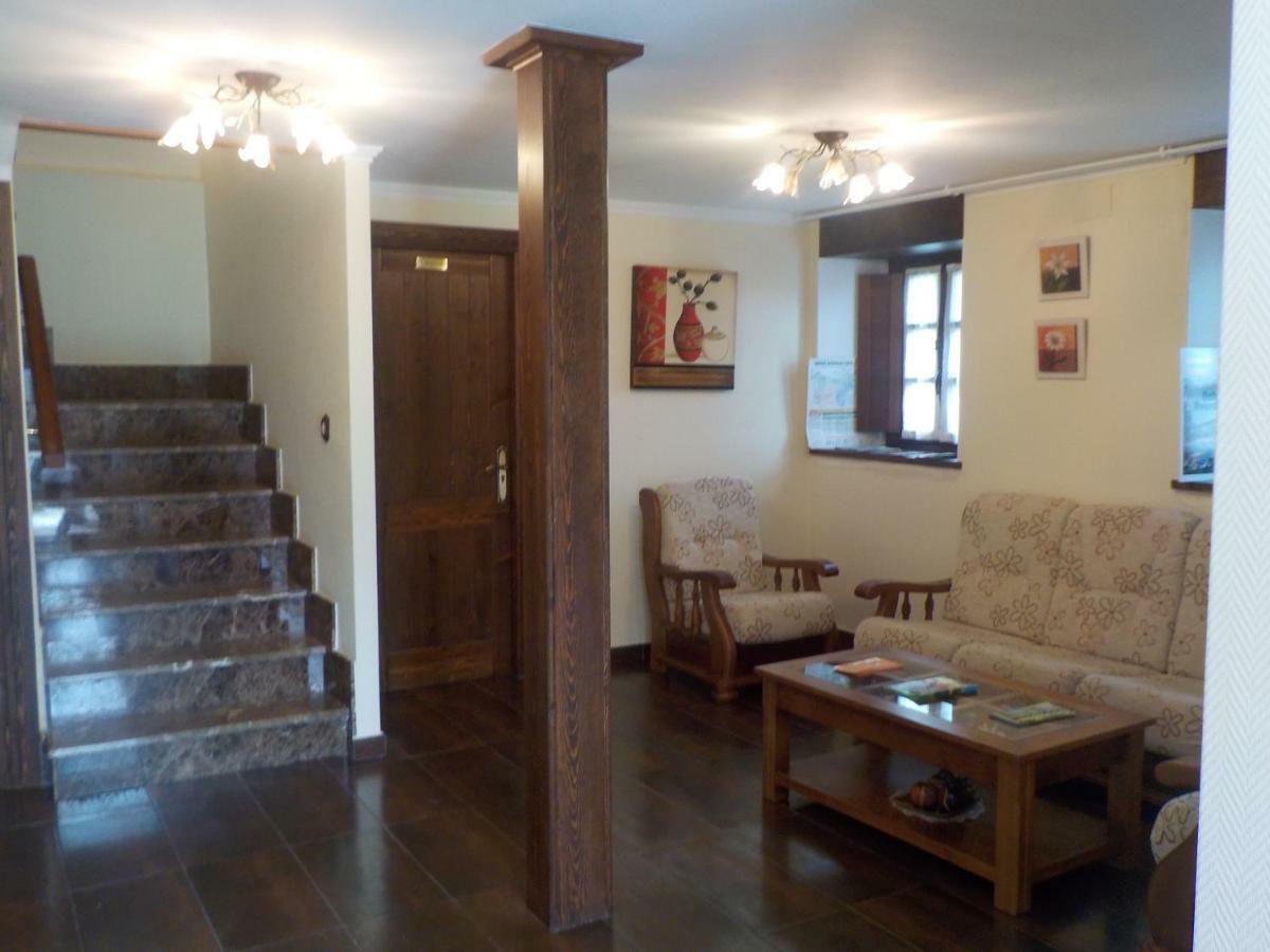 Apartamentos Rurales La Husteriza Ruenes Luaran gambar