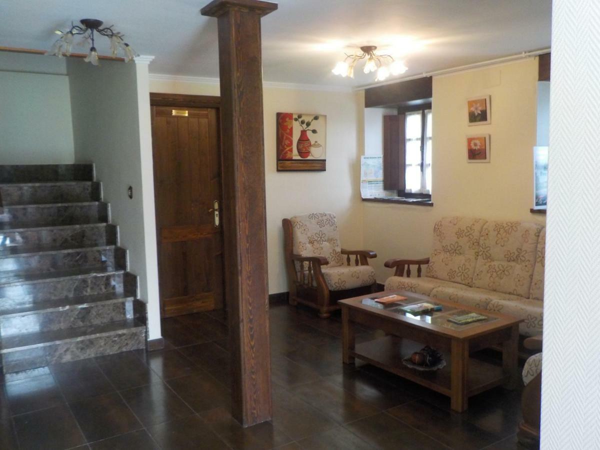 Apartamentos Rurales La Husteriza Ruenes Luaran gambar